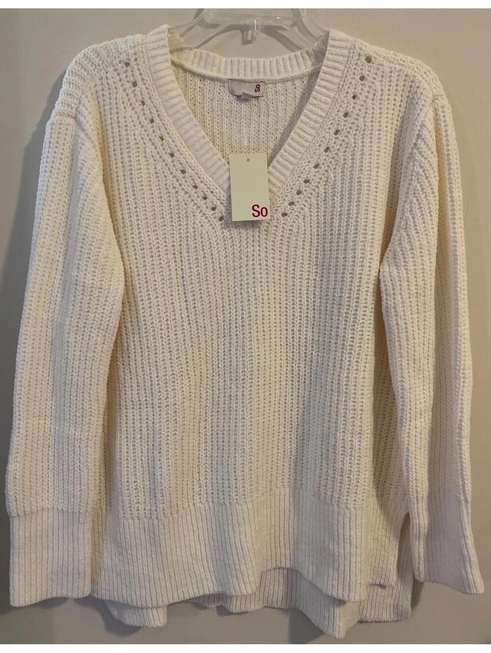SO Womens Medium Ivory Chunky-Knit Pullover Vneck Oversized Sweater NWT! A1044